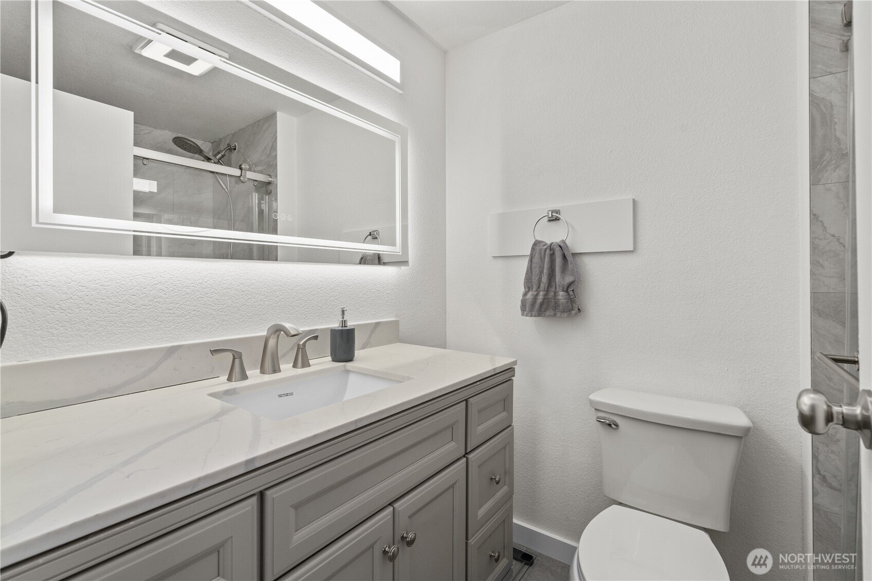 5736 S 238th Court #E4, Kent, WA 98032