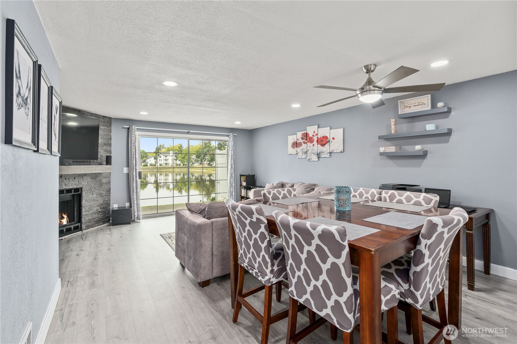 5736 S 238th Court #E4, Kent, WA 98032