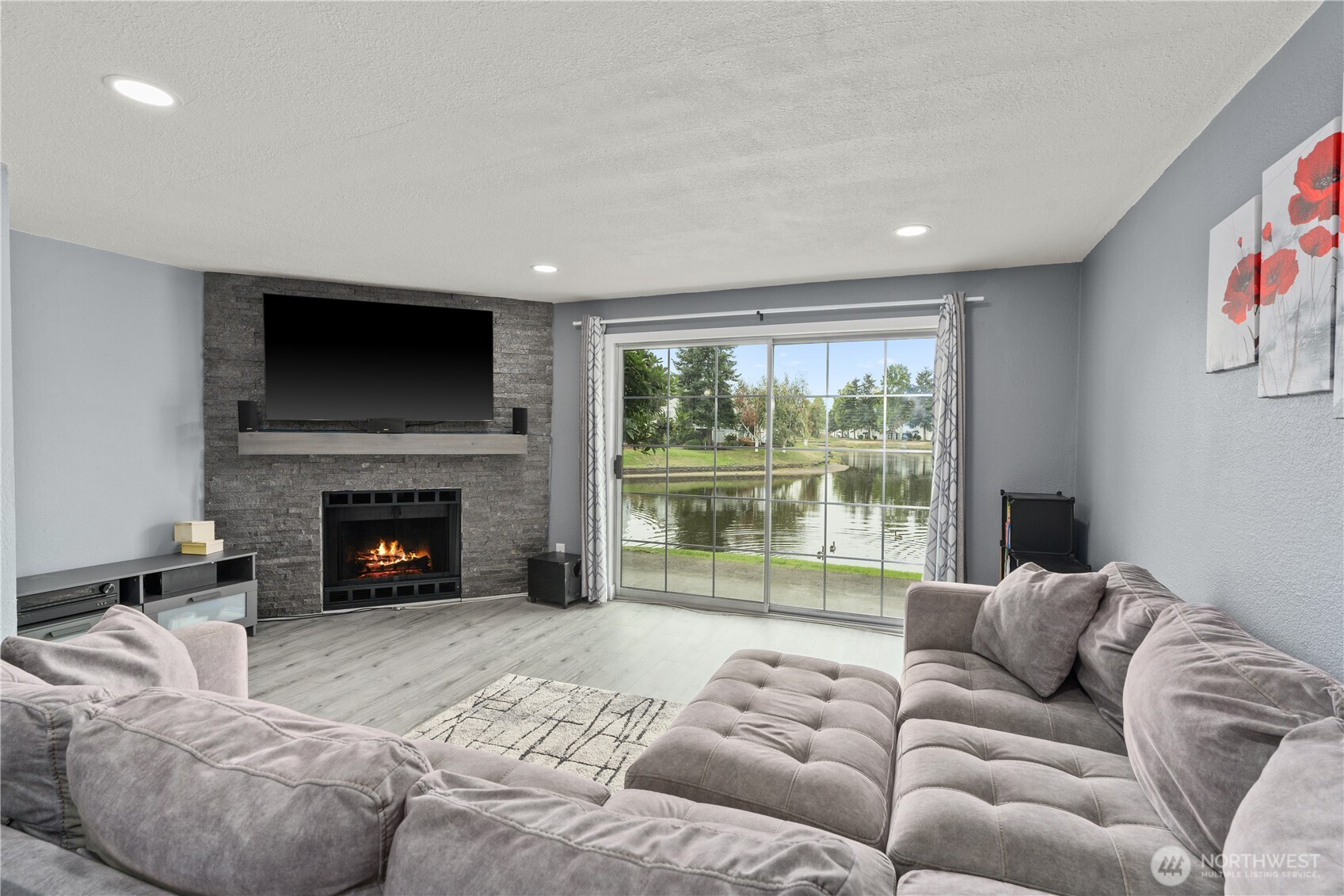 5736 S 238th Court #E4, Kent, WA 98032