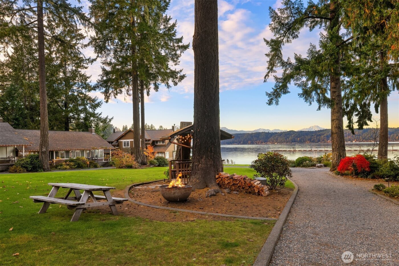 50 E Eastwood Lane , Union, WA 98592