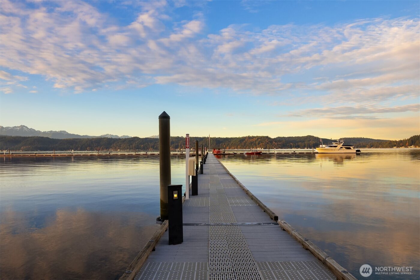 50 E Eastwood Lane , Union, WA 98592