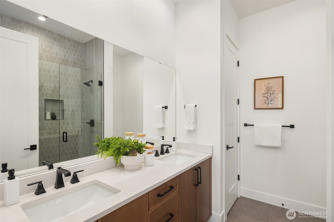 510 Nile Ave NE , Renton, WA 98059