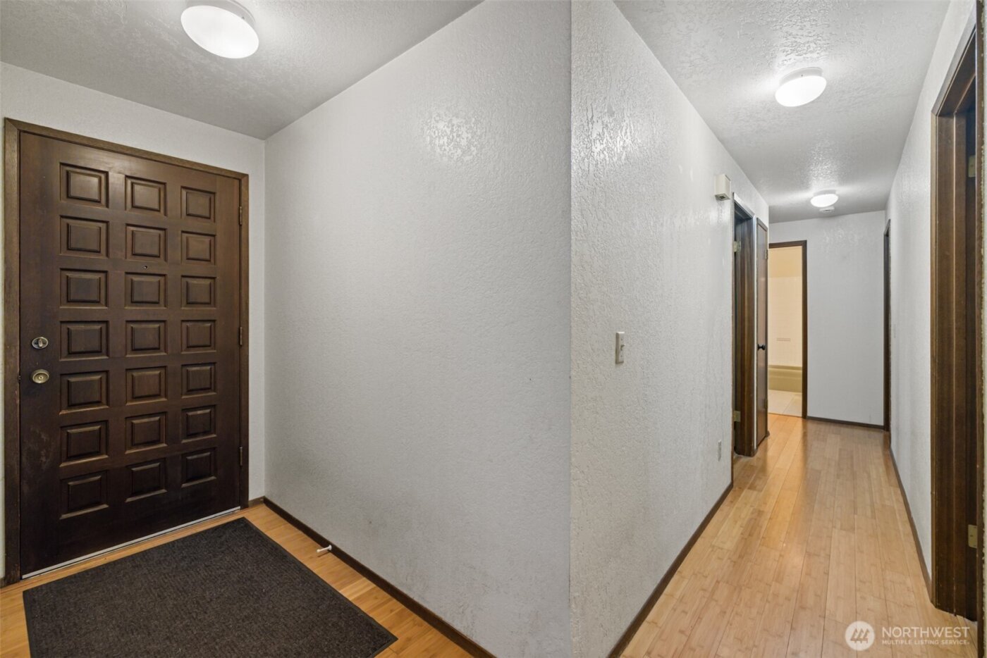 210 E Hawthorne Place , Port Angeles, WA 98362