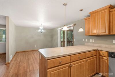 321 ROLLINGWOOD Road , Kelso, WA 98626 - Photo 9