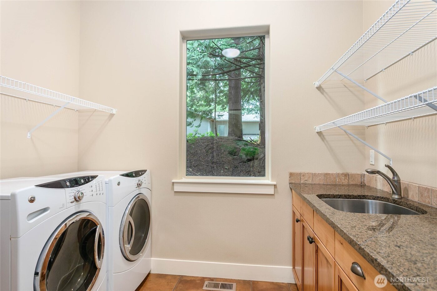 61 Windward Drive , Bellingham, WA 98229