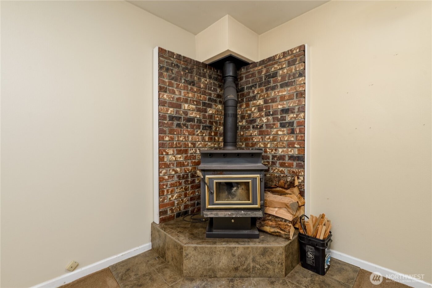 1717 S F Street , Port Angeles, WA 98363