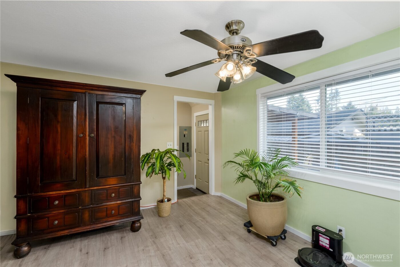 1717 S F Street , Port Angeles, WA 98363