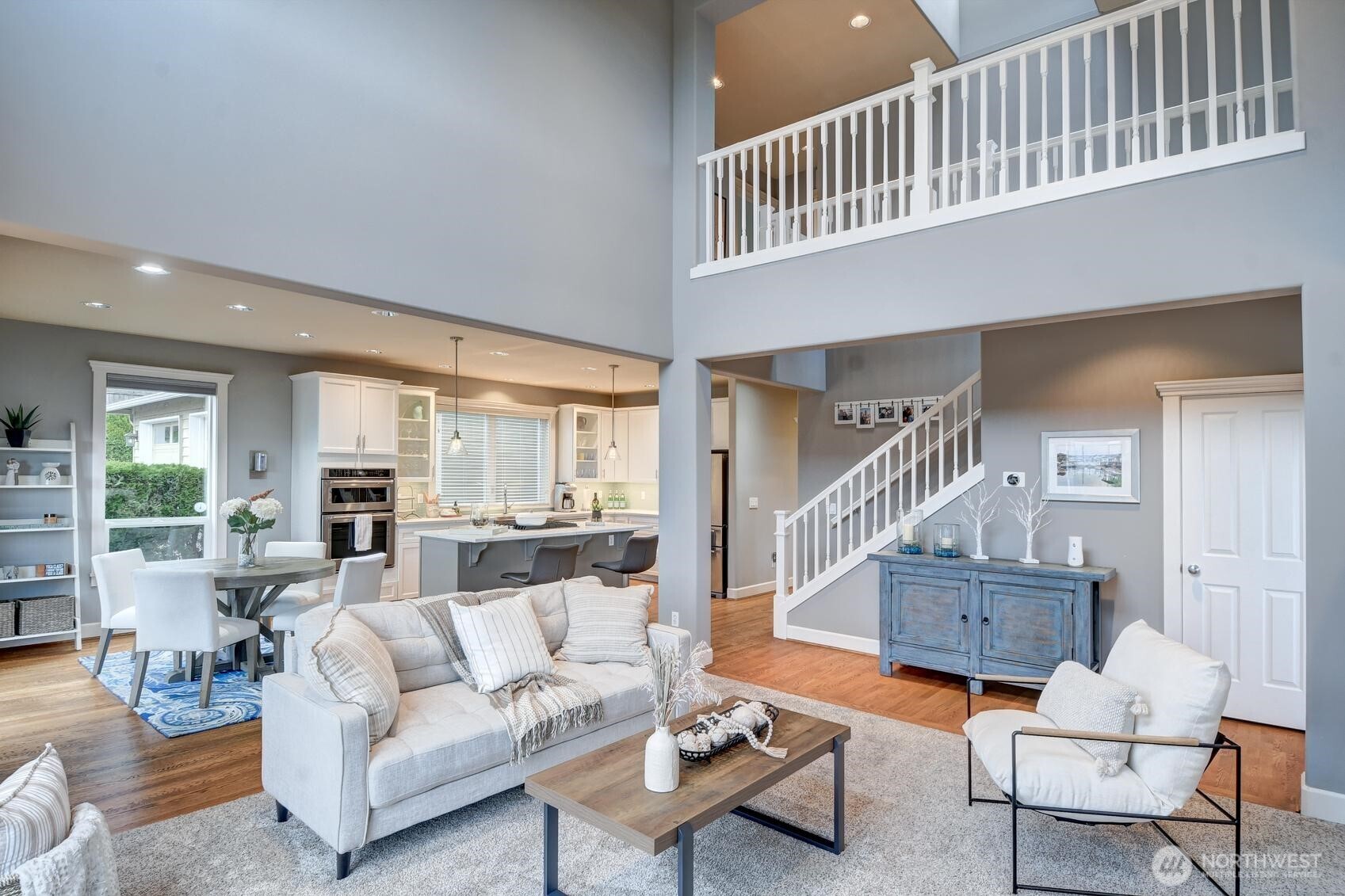 217 9th Avenue S, Edmonds, WA 98020