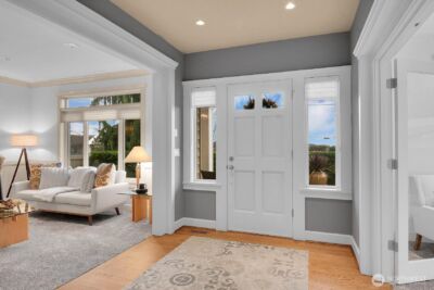 217 9th Avenue S, Edmonds, WA 98020 - Photo 3