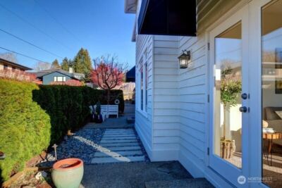 217 9th Avenue S, Edmonds, WA 98020 - Photo 35