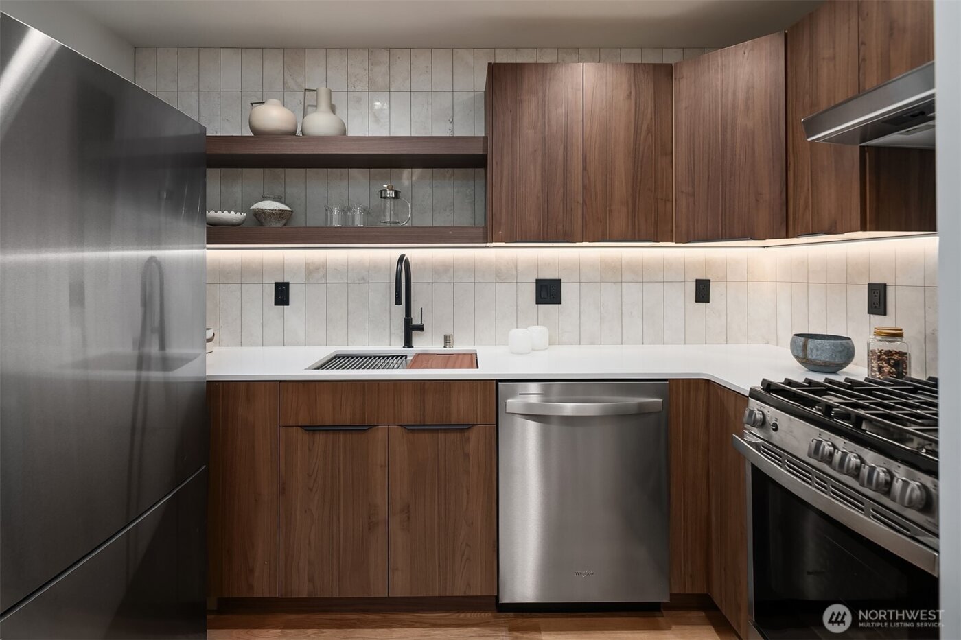 5010 NE 52nd Street , Seattle, WA 98105