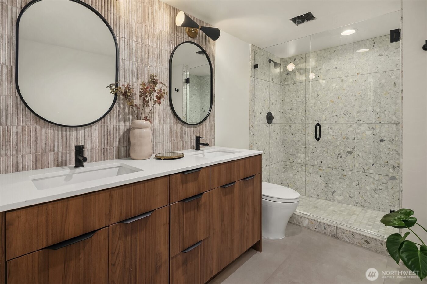 5010 NE 52nd Street , Seattle, WA 98105