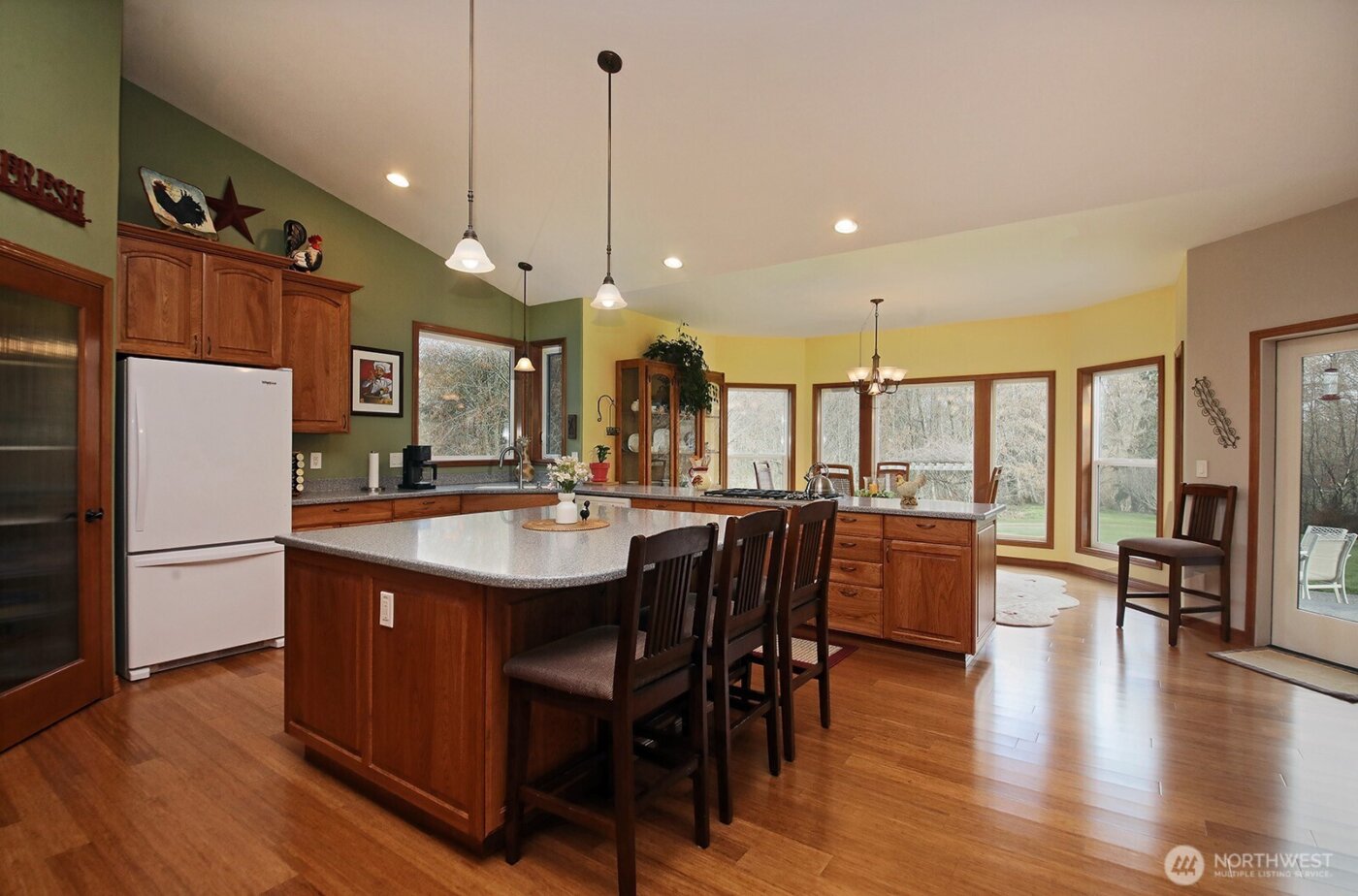 3723 Swede Hill Road , Clinton, WA 98236