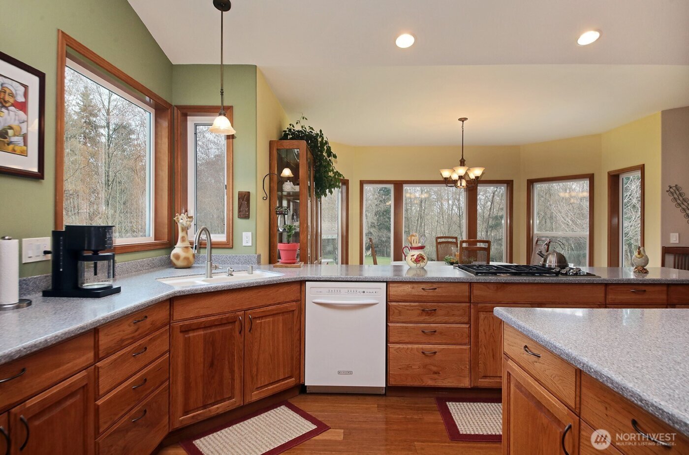 3723 Swede Hill Road , Clinton, WA 98236