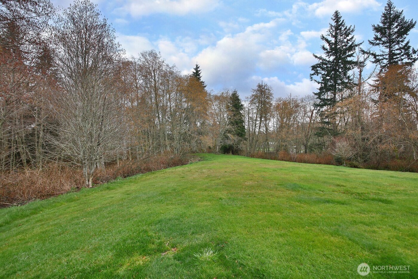 3723 Swede Hill Road , Clinton, WA 98236