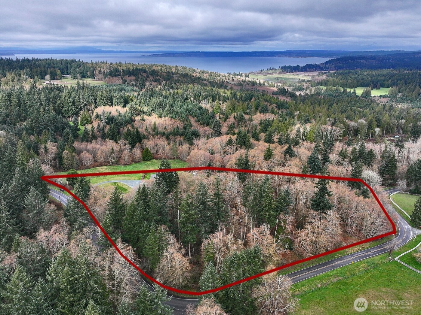 3723 Swede Hill Road , Clinton, WA 98236