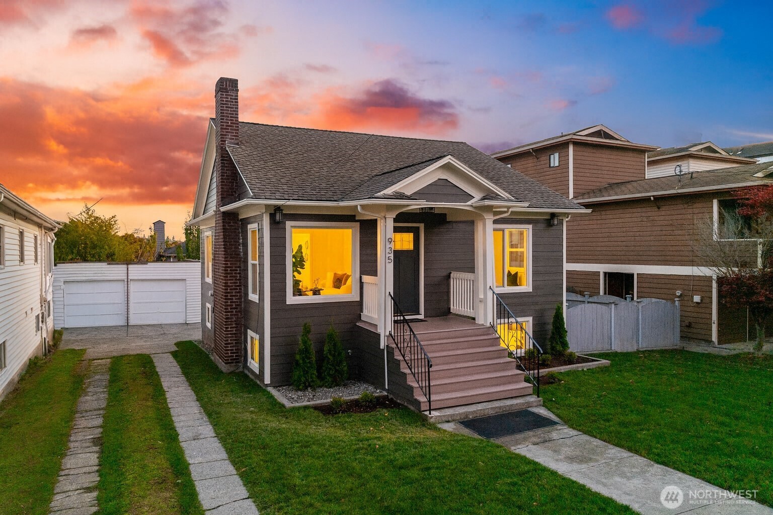 935 A NW 61st Street , Seattle, WA 98107