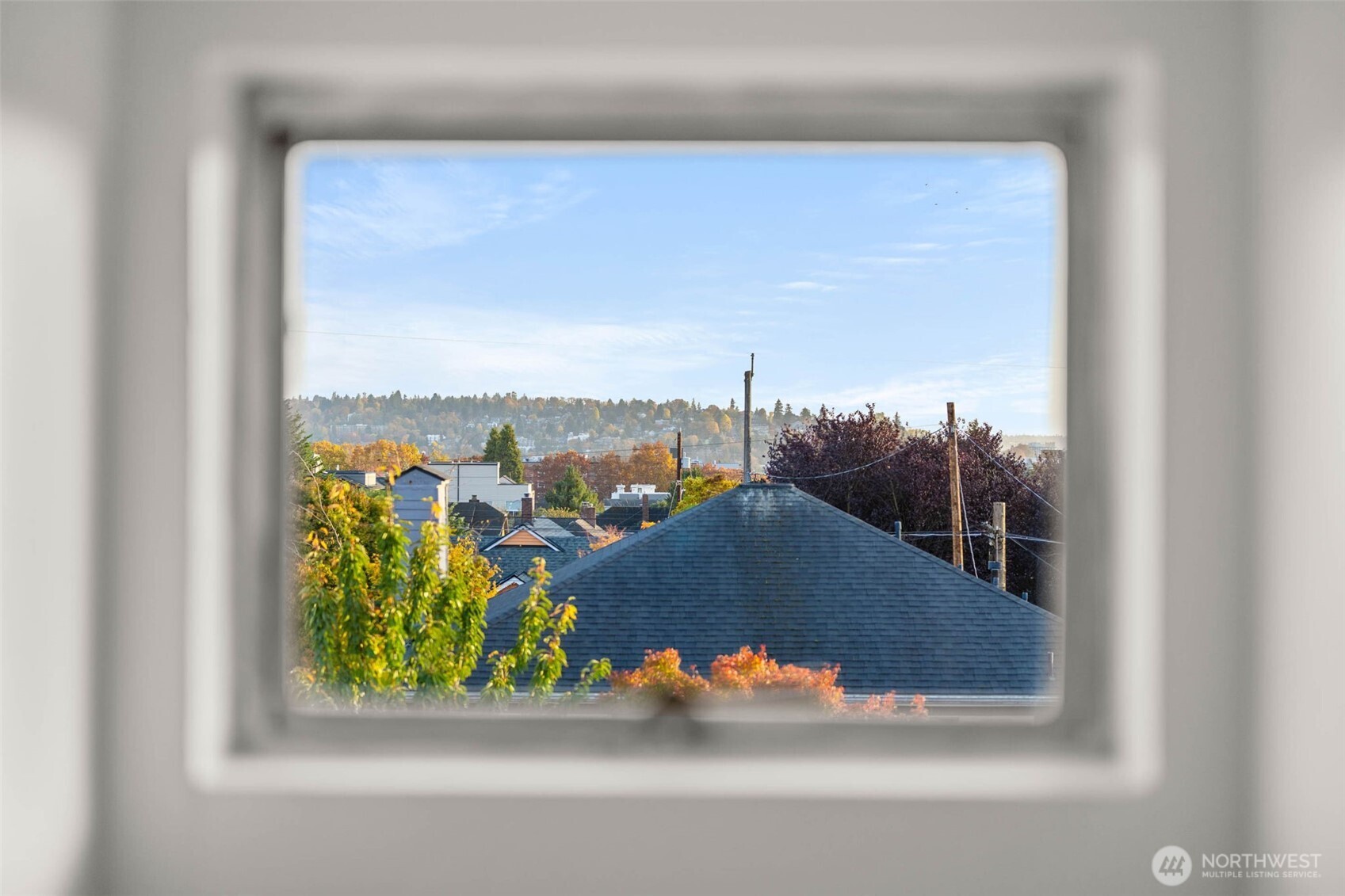 935 A NW 61st Street , Seattle, WA 98107