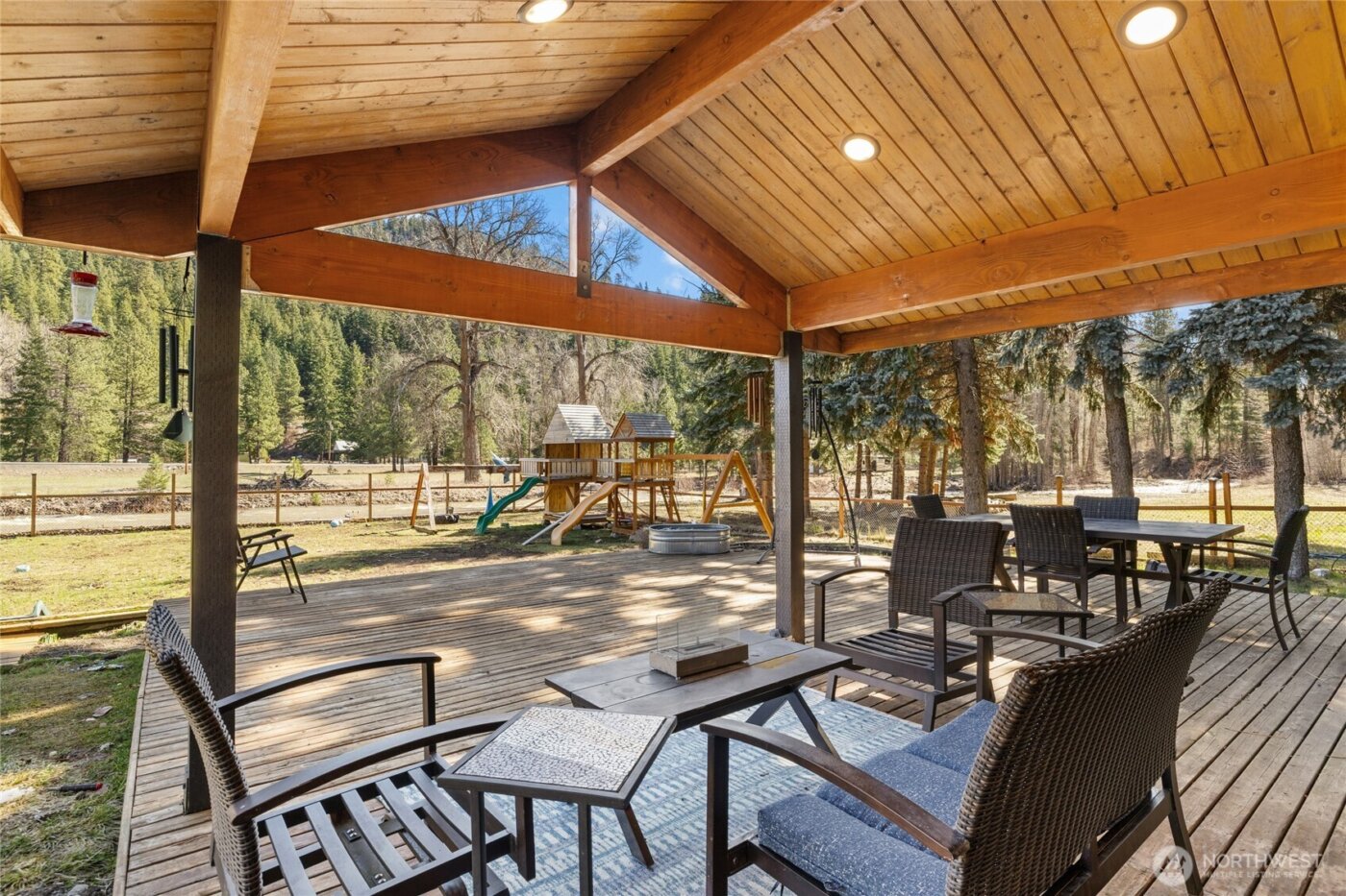 330 Swauk Creek Lane , Cle Elum, WA 98922