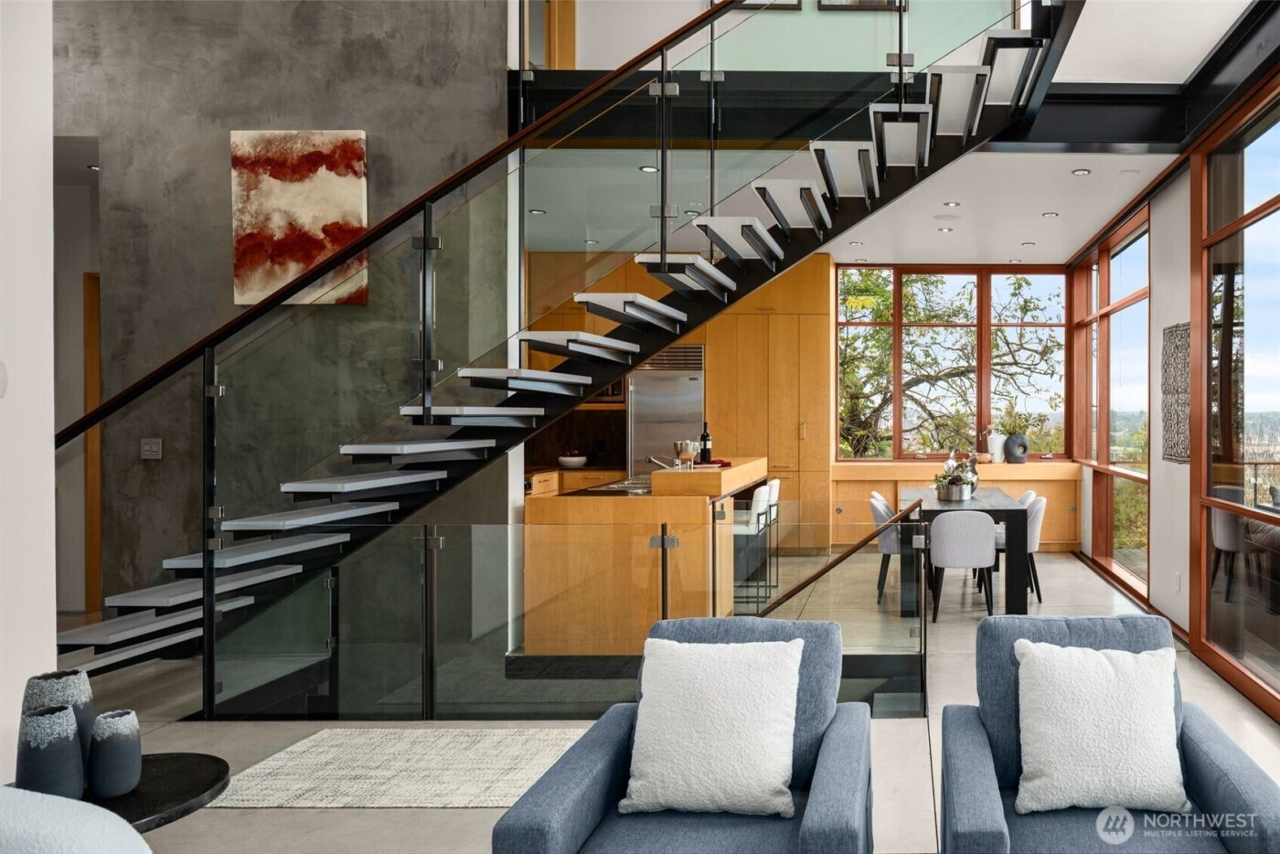 1527 E Howe Street , Seattle, WA 98112