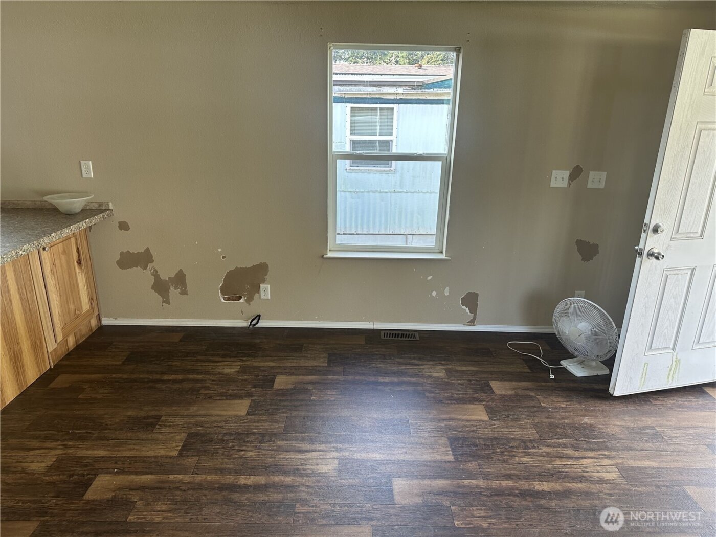 802 S Forrest Street #4, Westport, WA 98595