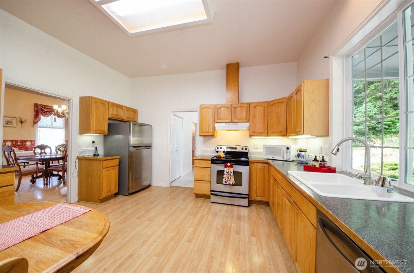 12832 Hunter Road SW, Rochester, WA 98579