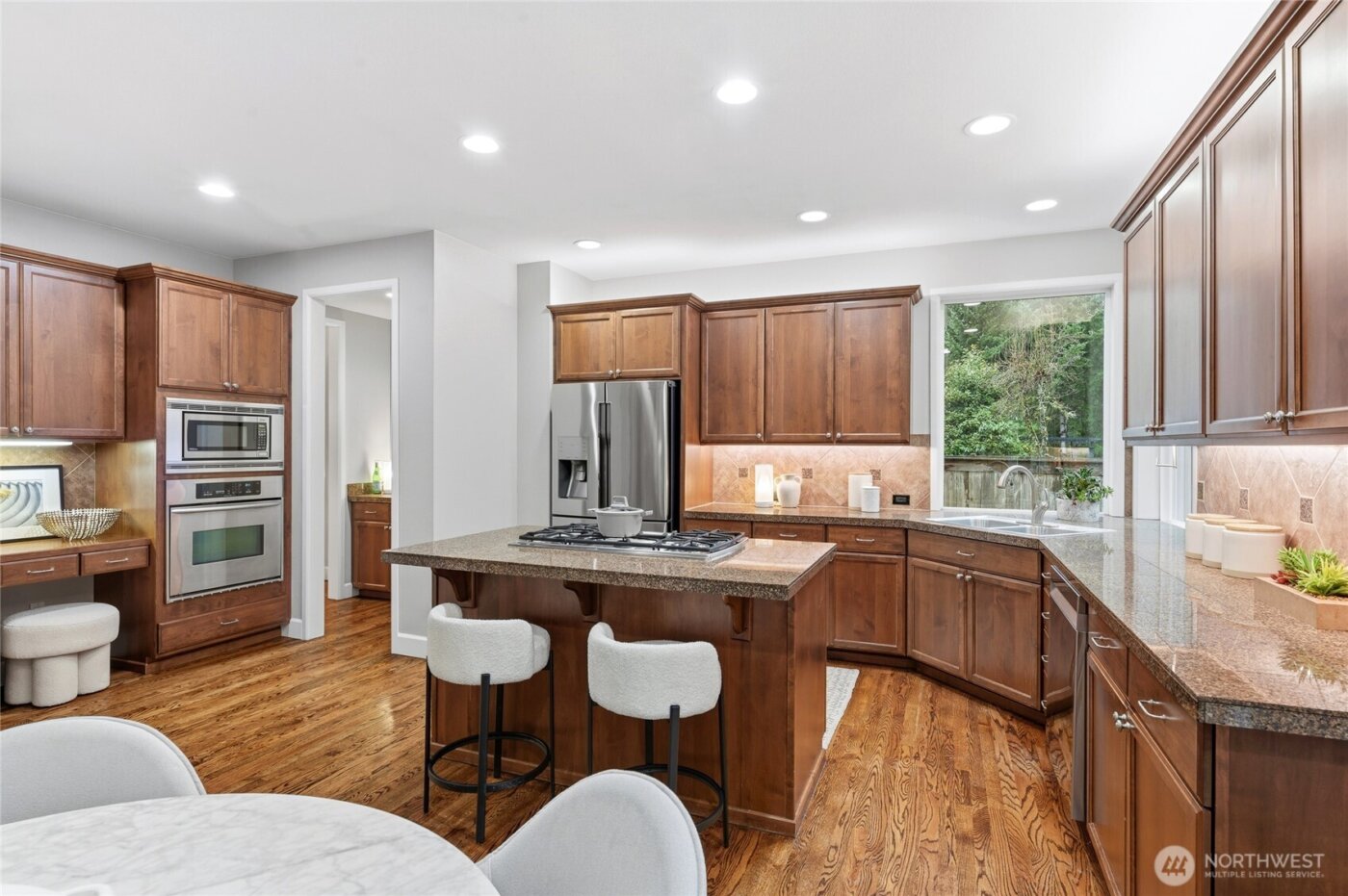 9061 236th Avenue NE, Redmond, WA 98053-1983