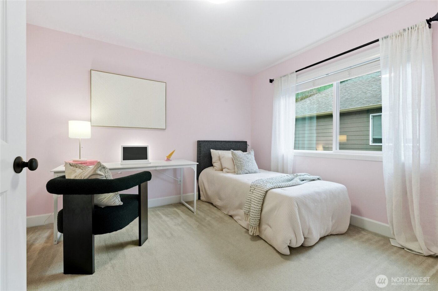 9061 236th Avenue NE, Redmond, WA 98053-1983