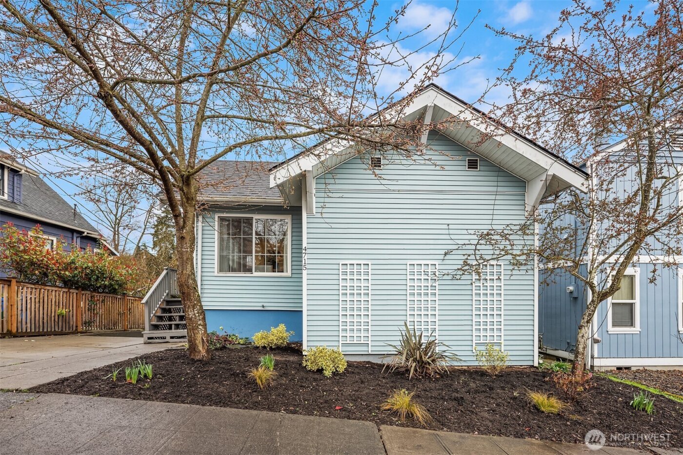 4715 S Orcas Street , Seattle, WA 98118