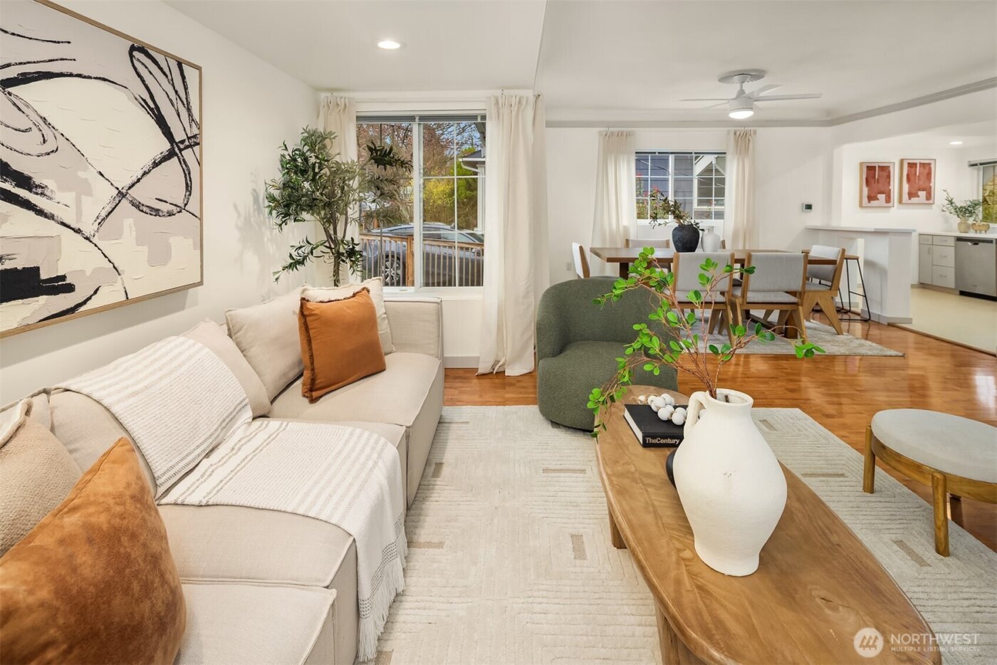 4715 S Orcas Street , Seattle, WA 98118