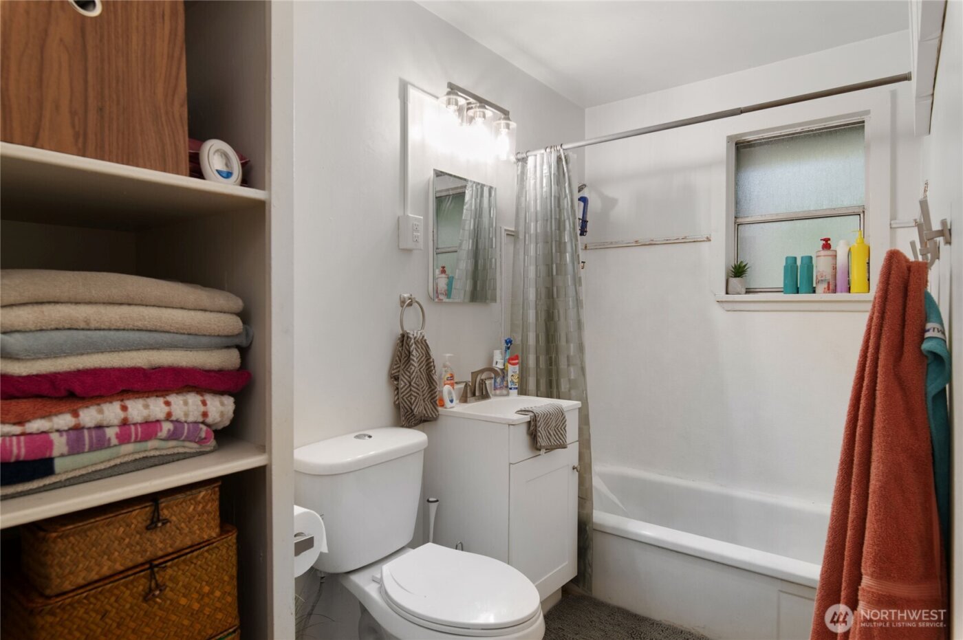 3218 Halverson Avenue , Bremerton, WA 98310