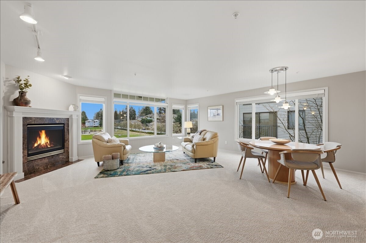 645 Bell Street #102, Edmonds, WA 98020