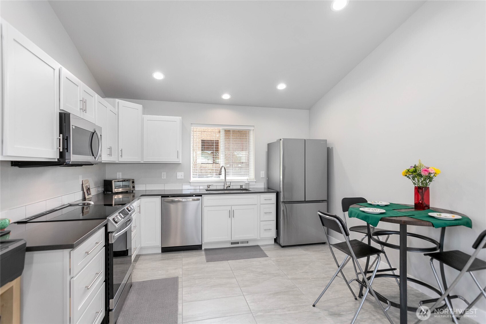 2522 Dodd Street , Blaine, WA 98230