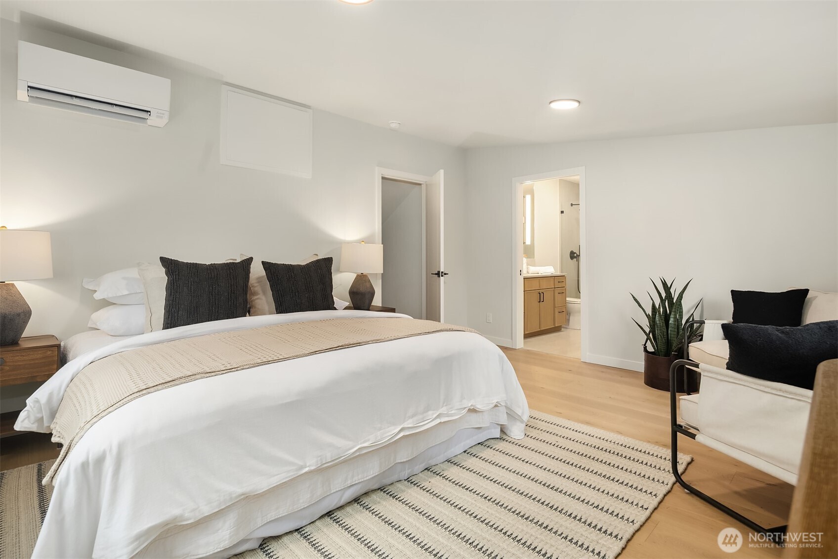 12241 NE 65 Street , Kirkland, WA 98033