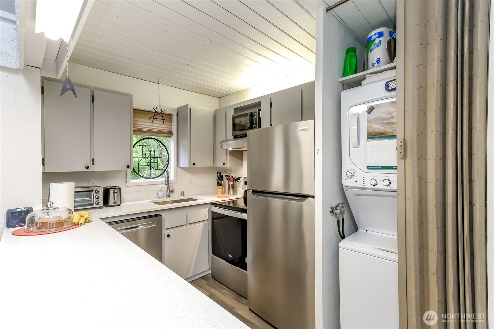 713 E Pointes Drive W, Shelton, WA 98584