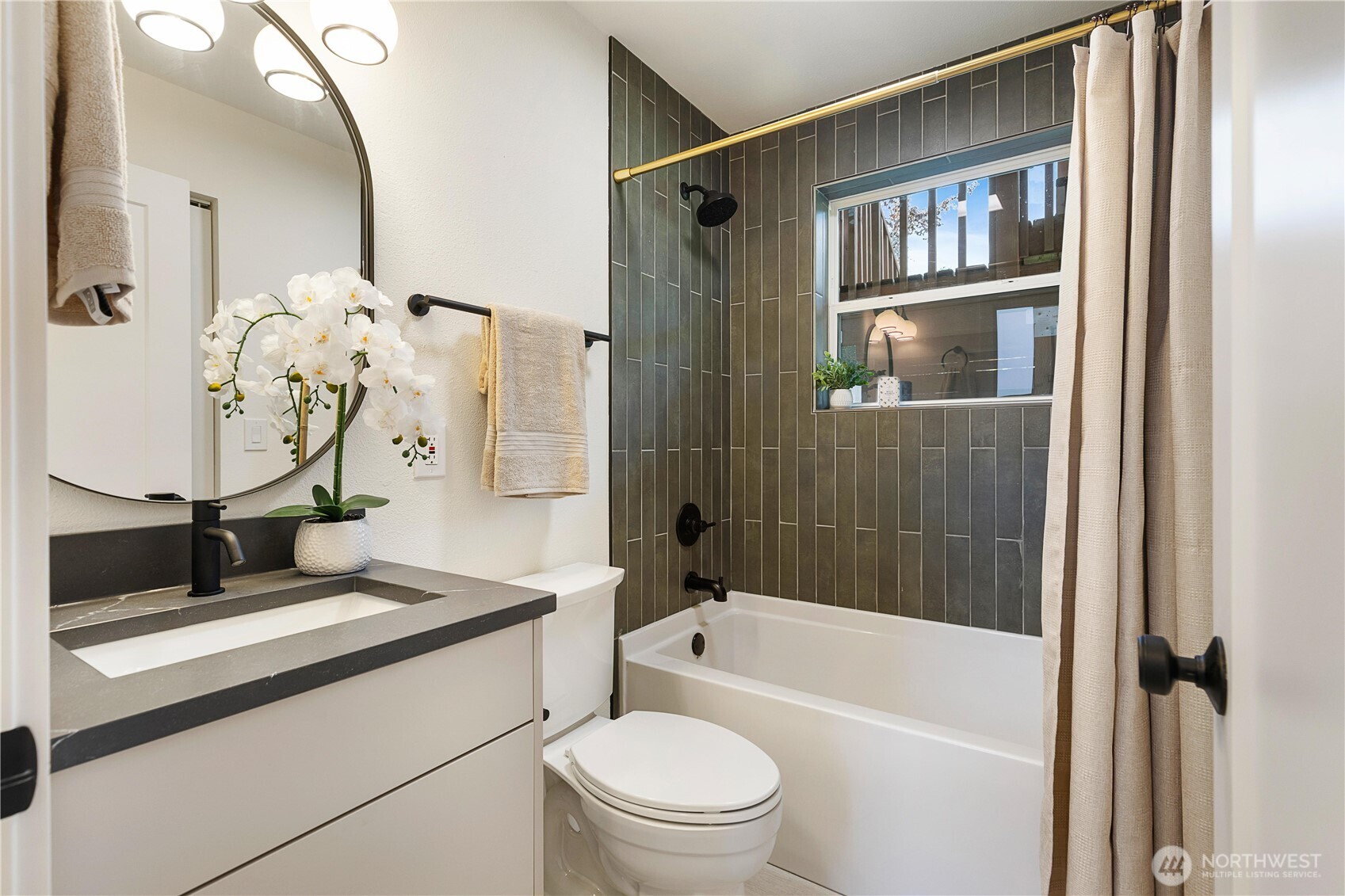 12907 87th Avenue NE, Kirkland, WA 98034