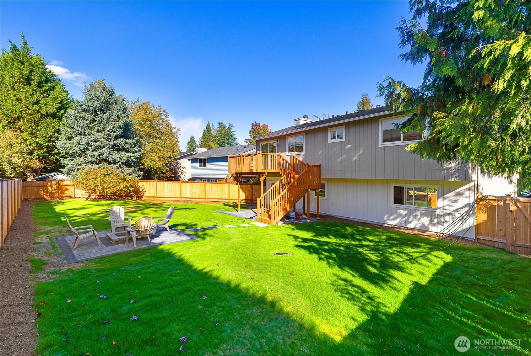 12907 87th Avenue NE, Kirkland, WA 98034