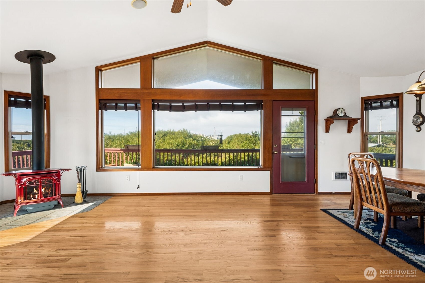 1003 Greenview Avenue , Ocean Shores, WA 98569