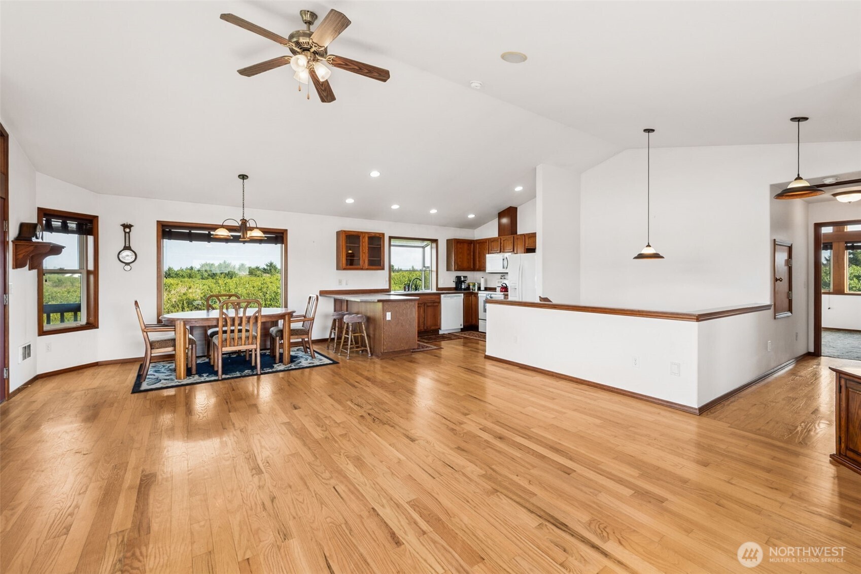 1003 Greenview Avenue , Ocean Shores, WA 98569