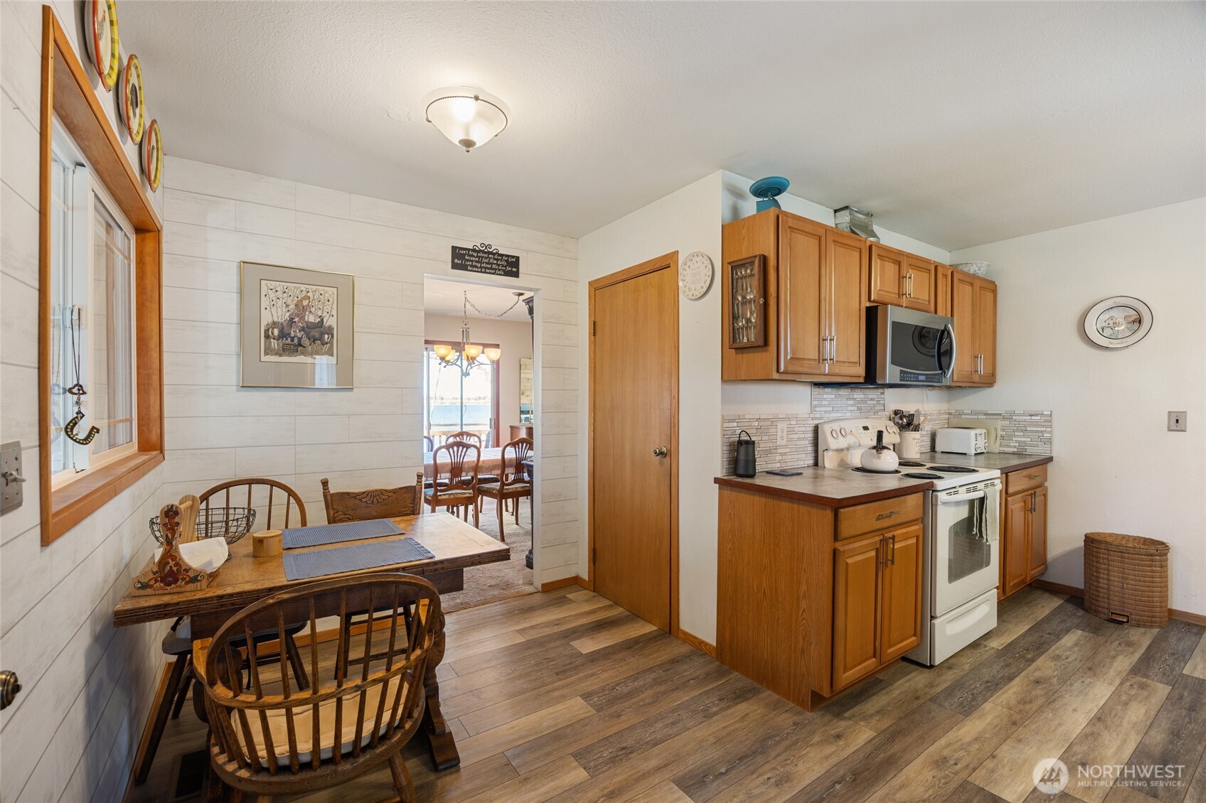 4190 NE Shorecrest Drive , Moses Lake, WA 98837