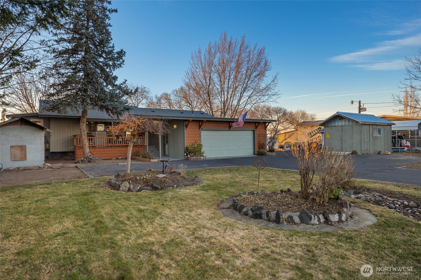 4190 NE Shorecrest Drive , Moses Lake, WA 98837