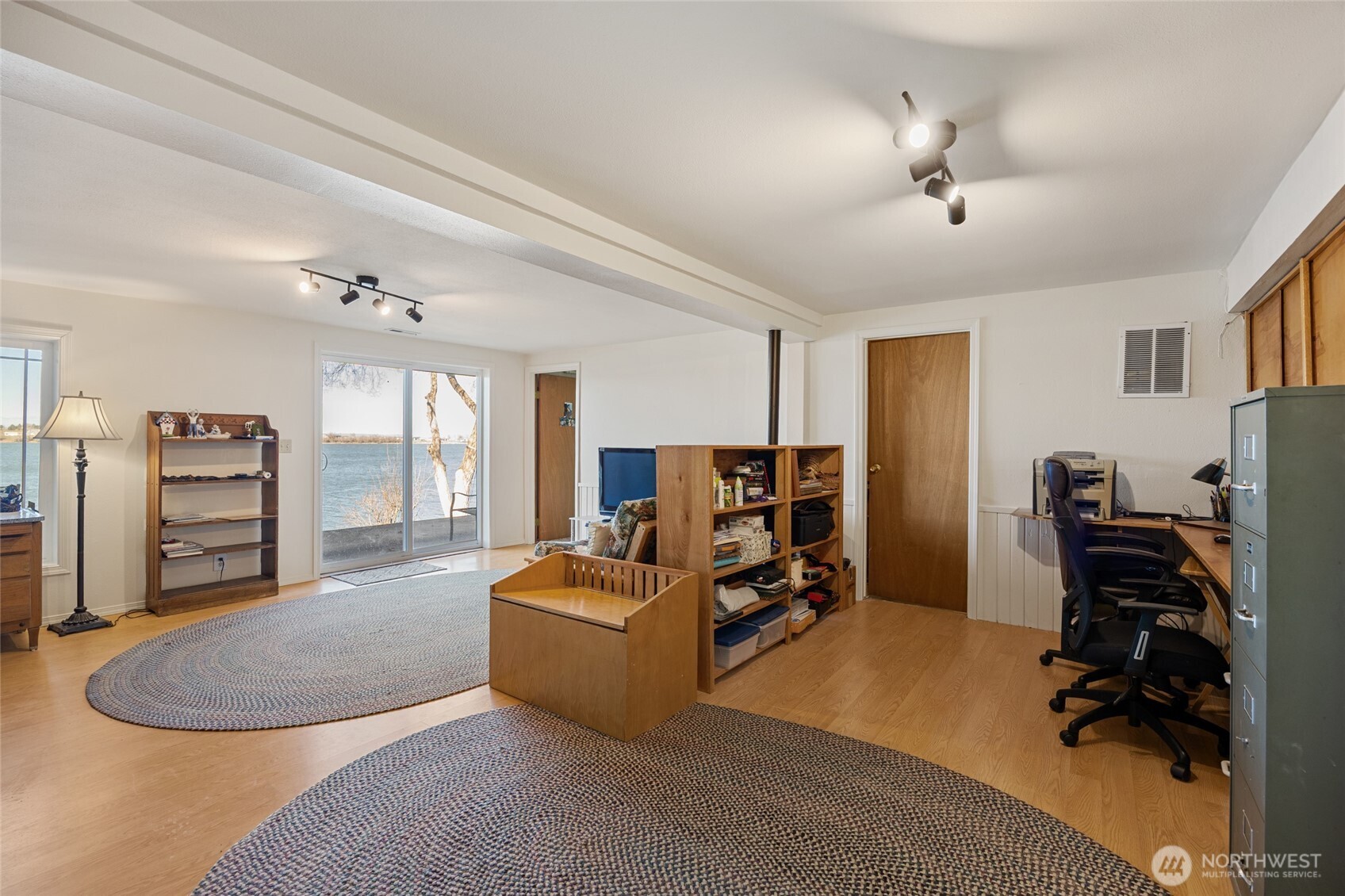 4190 NE Shorecrest Drive , Moses Lake, WA 98837