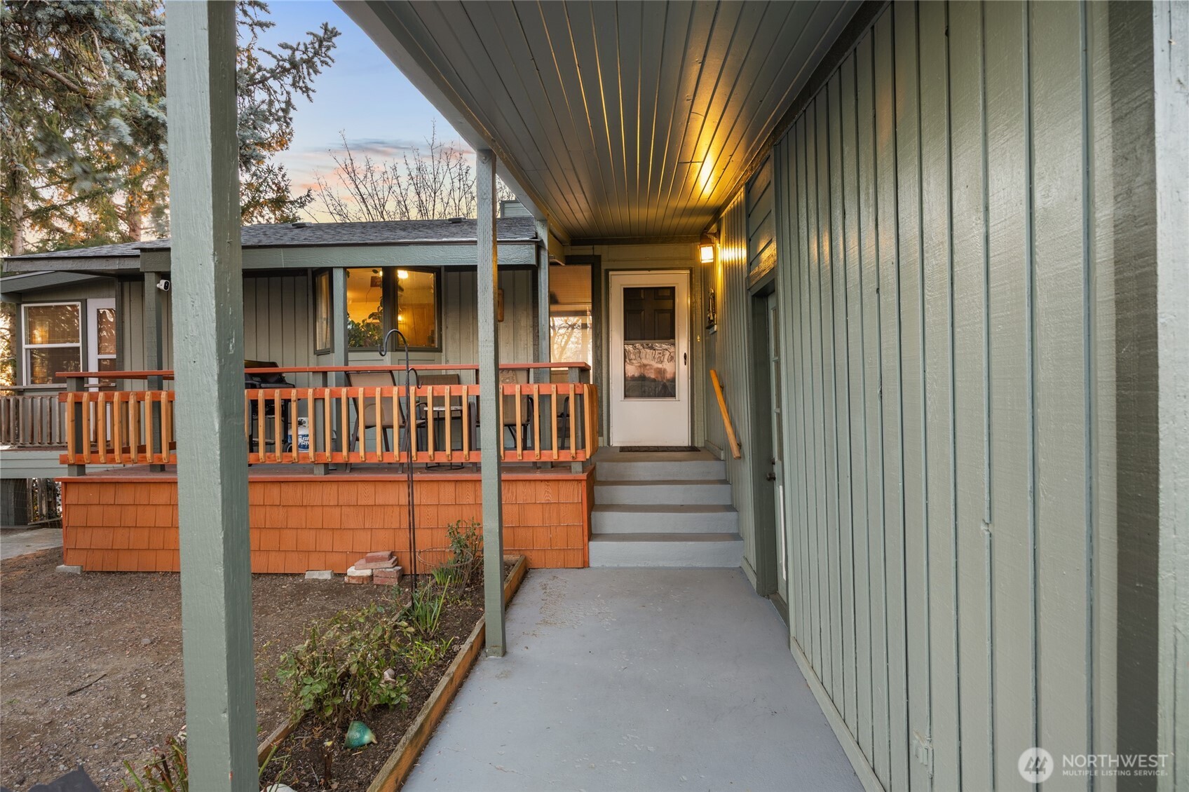 4190 NE Shorecrest Drive , Moses Lake, WA 98837