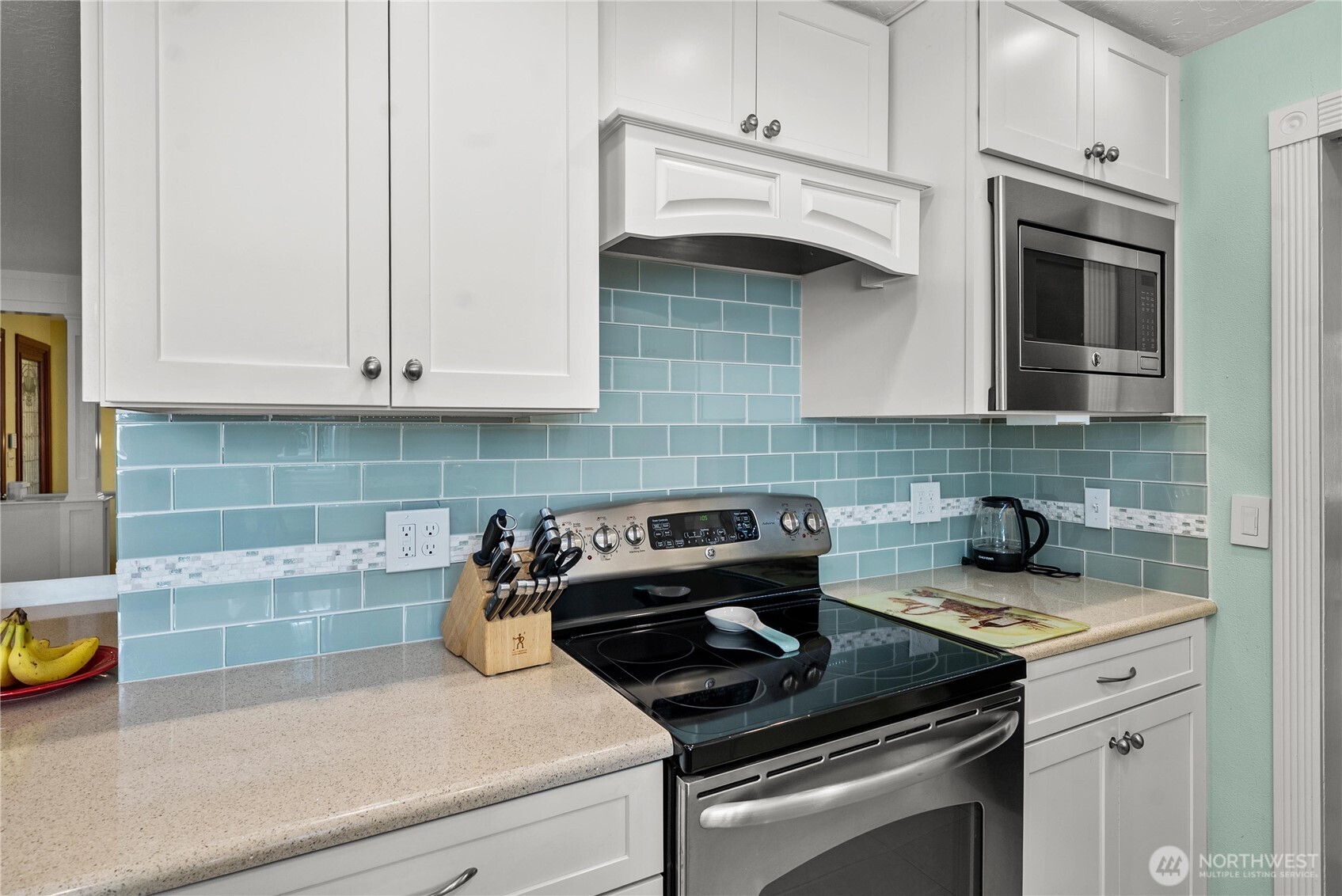 32229 24th Avenue SW, Federal Way, WA 98023