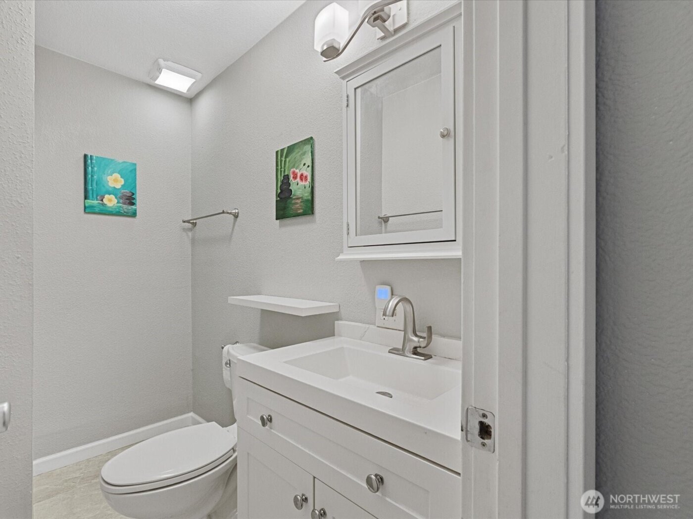 12026 NE 99th Lane , Kirkland, WA 98033