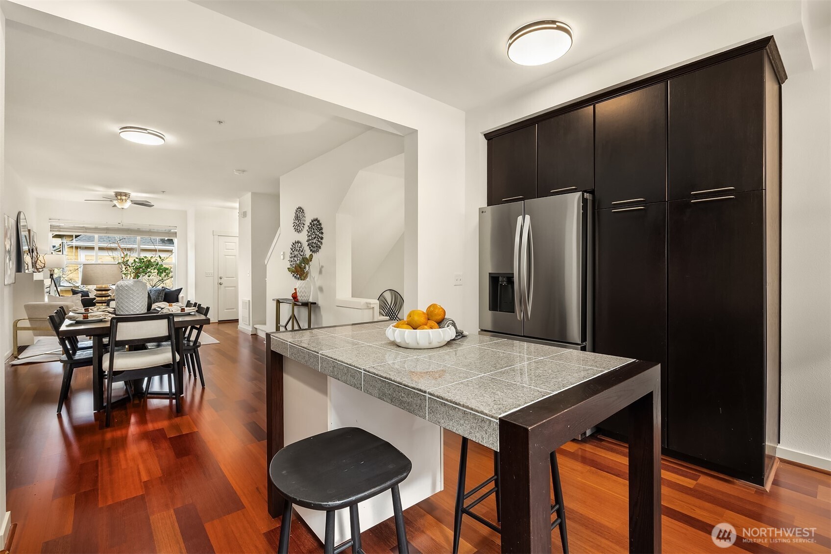 1848 NE Kenyon Court , Issaquah, WA 98029