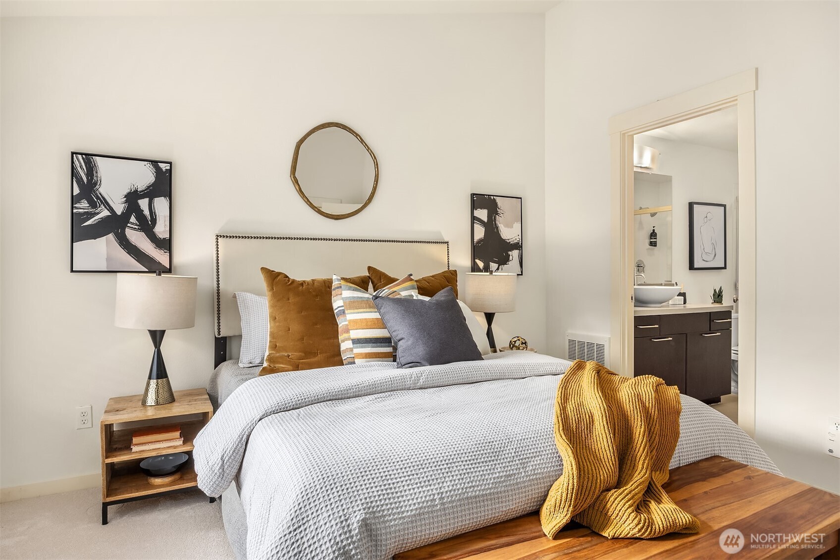 1848 NE Kenyon Court , Issaquah, WA 98029