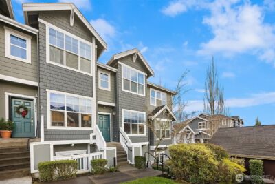 1848 NE Kenyon Court , Issaquah, WA 98029 - Photo 2