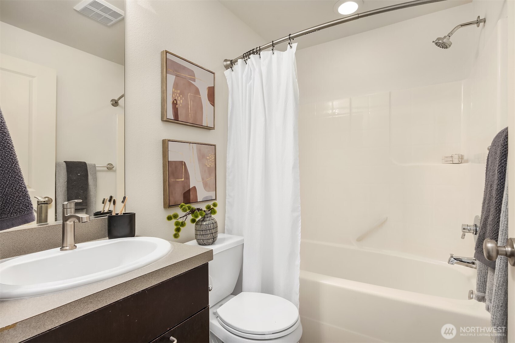 1848 NE Kenyon Court , Issaquah, WA 98029