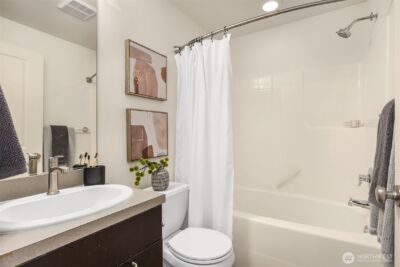 1848 NE Kenyon Court , Issaquah, WA 98029 - Photo 21